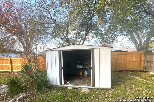 Listing photo id 29 for 9623 Caney Creek