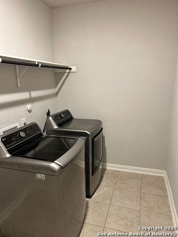 Listing photo id 14 for 13166 Maridell