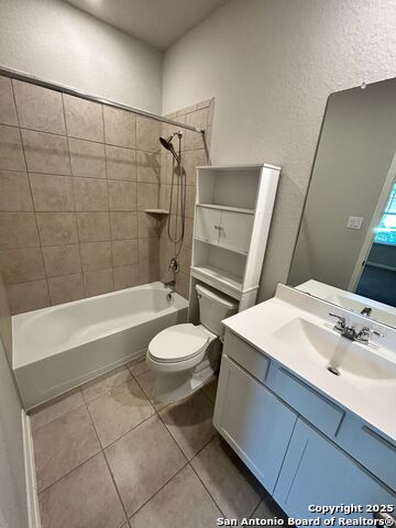 Listing photo id 16 for 13166 Maridell