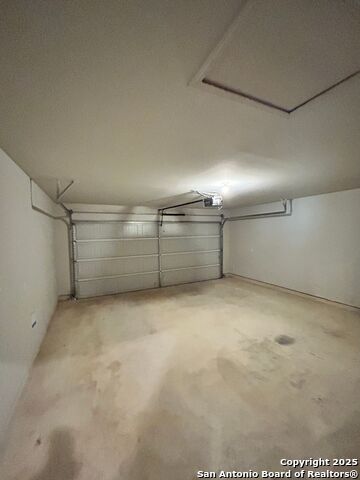 Listing photo id 18 for 13166 Maridell