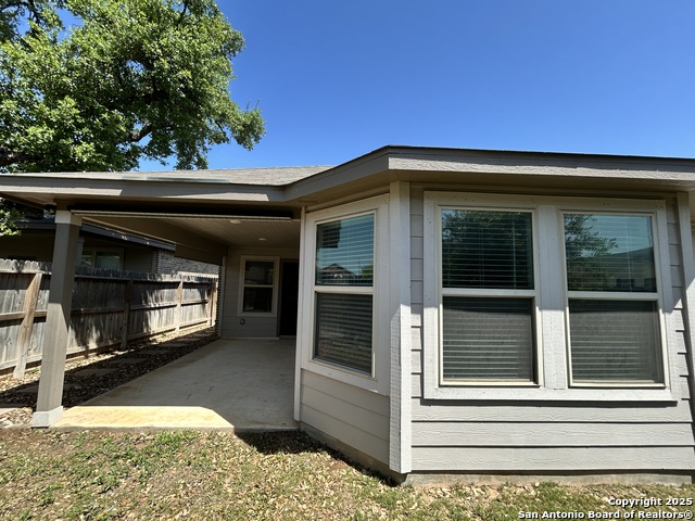 Listing photo id 22 for 13166 Maridell