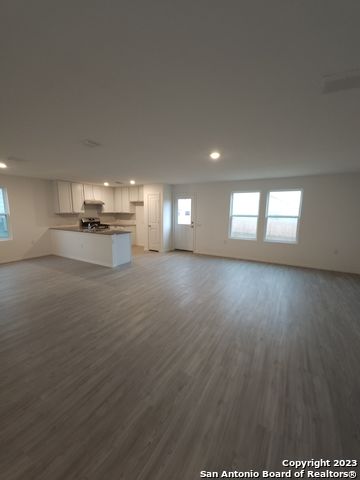 Image 3 of 23 For 10018 Kersey Mill