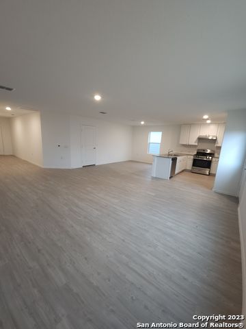 Image 4 of 23 For 10018 Kersey Mill