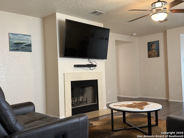 Image 2 of 8 For 7430 Banister