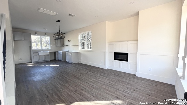 Listing photo id 1 for 272 Broken Bow