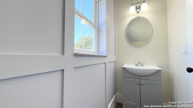 Image 9 of 20 For 422 Brushy Creek