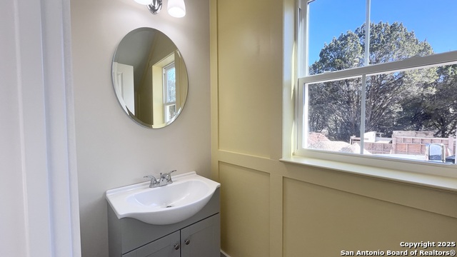 Image 10 of 22 For 477 Scenic  