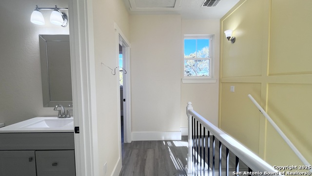 Image 16 of 22 For 477 Scenic  