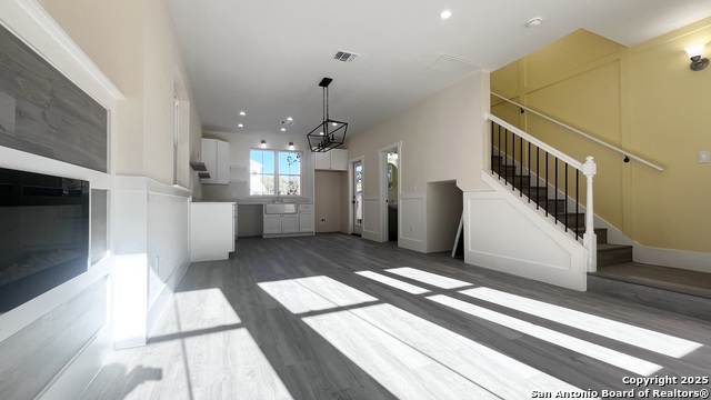 Image 6 of 22 For 477 Scenic  