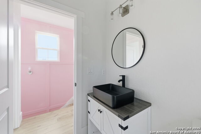 Image 21 of 29 For 489 Scenic  