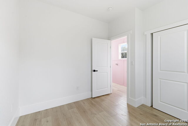 Image 25 of 29 For 489 Scenic  