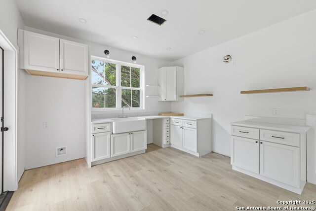 Image 8 of 29 For 489 Scenic  