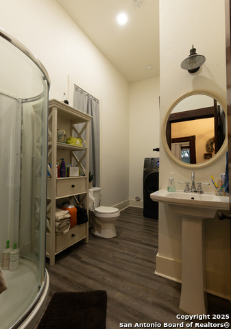 Listing photo id 17 for 805 20th  