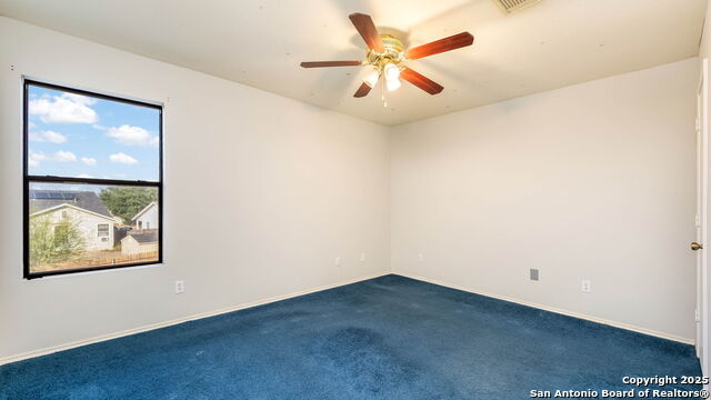 Image 14 of 19 For 8902 Sungate Bay