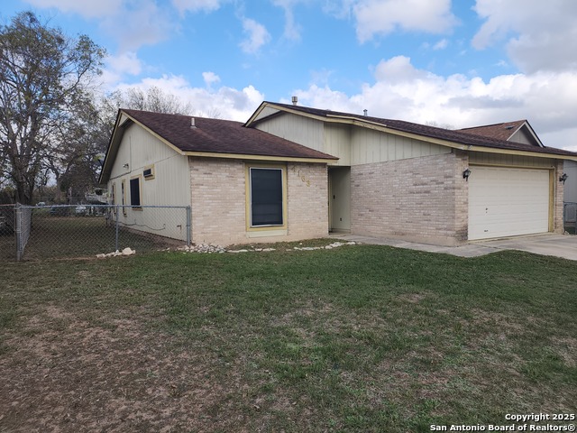 Image 2 of 20 For 4163 Freestone