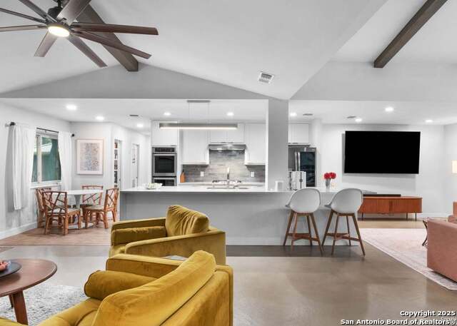 Image 15 of 16 For 10922 Whispering Wind