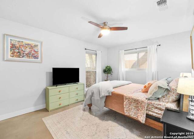 Image 16 of 16 For 10922 Whispering Wind