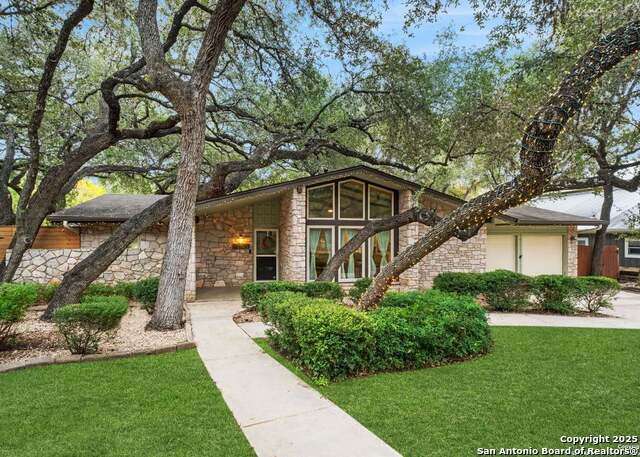 Image 3 of 16 For 10922 Whispering Wind