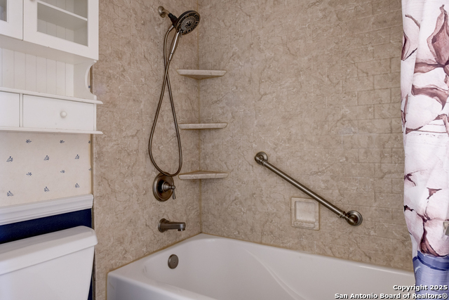 Image 11 of 31 For 12401 Trailing Oaks