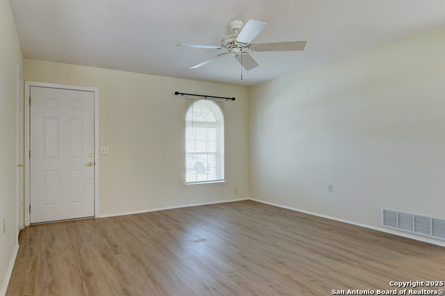 Image 23 of 31 For 12401 Trailing Oaks