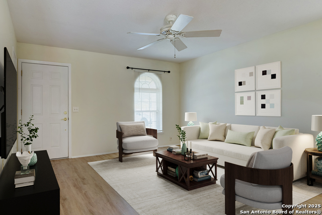 Image 3 of 31 For 12401 Trailing Oaks