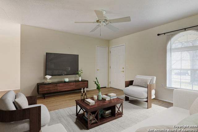 Image 4 of 31 For 12401 Trailing Oaks