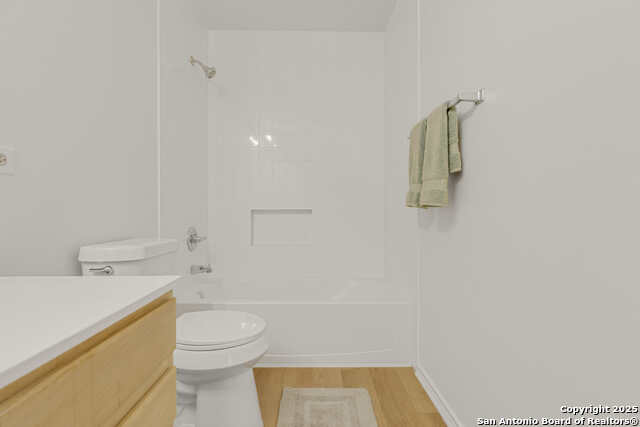 Listing photo id 14 for 7906 Swindow Circle