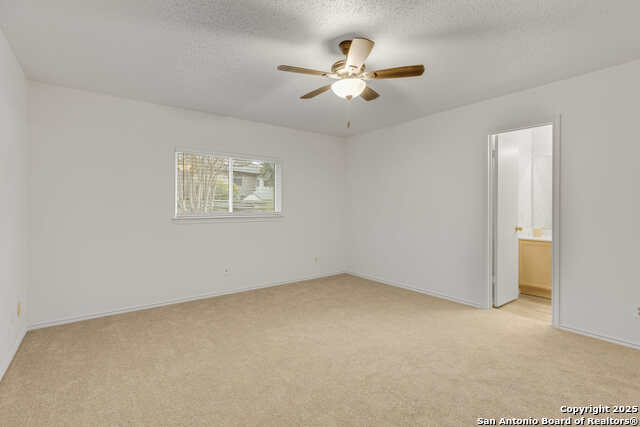 Listing photo id 16 for 7906 Swindow Circle