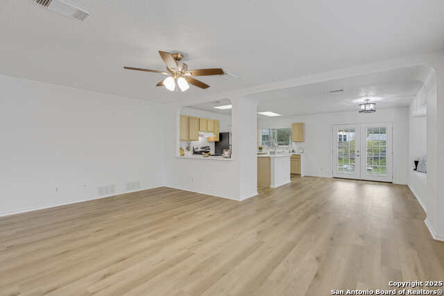 Listing photo id 5 for 7906 Swindow Circle