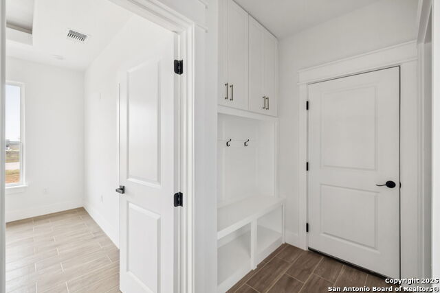 Image 13 of 40 For 187 Hidden Ranch Ct.