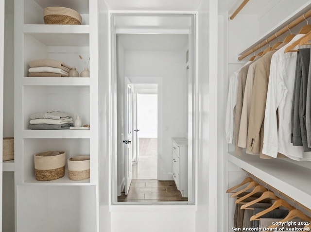 Image 21 of 40 For 187 Hidden Ranch Ct.