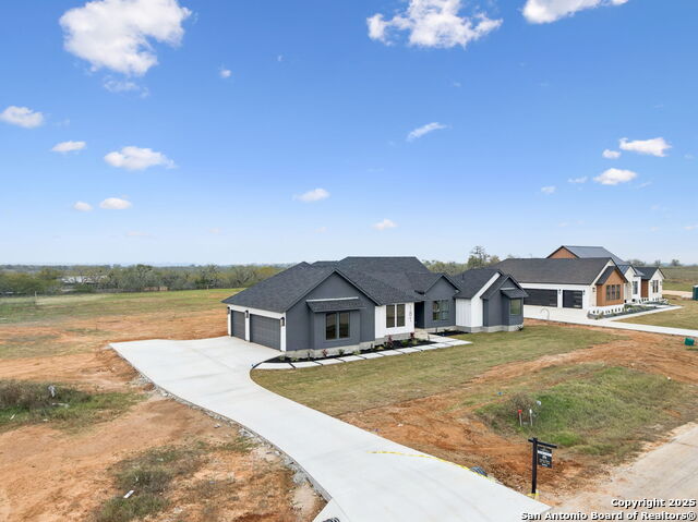 Image 33 of 40 For 187 Hidden Ranch Ct.