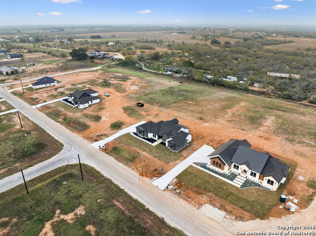 Image 35 of 40 For 187 Hidden Ranch Ct.