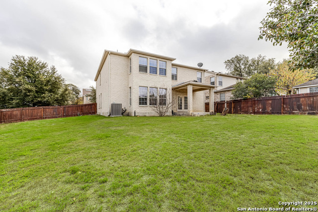 Image 11 of 38 For 21119 Foothill Pine