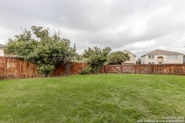 Image 12 of 38 For 21119 Foothill Pine