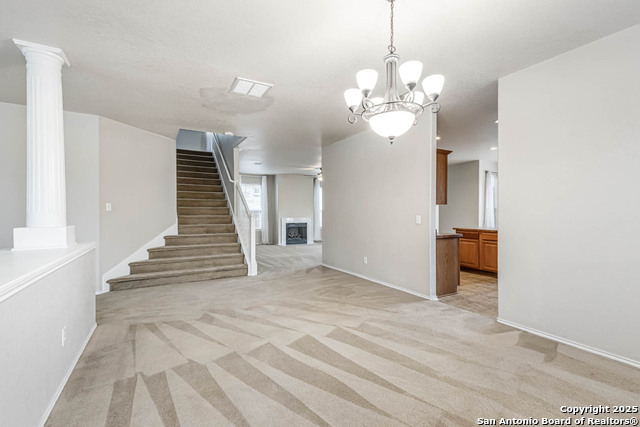 Image 15 of 38 For 21119 Foothill Pine