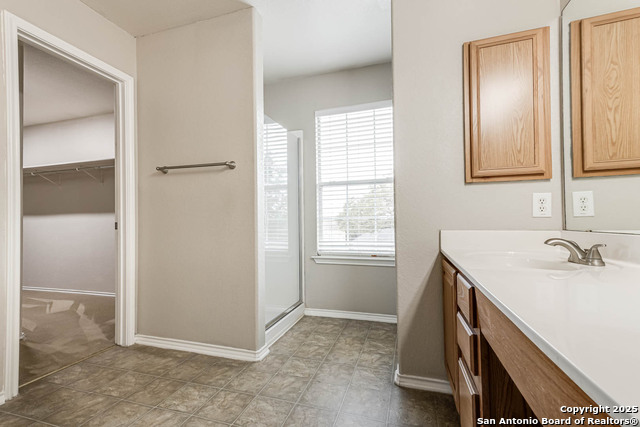 Image 31 of 38 For 21119 Foothill Pine