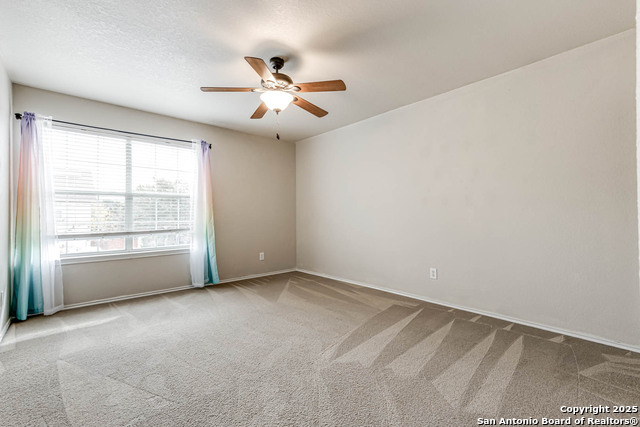 Image 36 of 38 For 21119 Foothill Pine