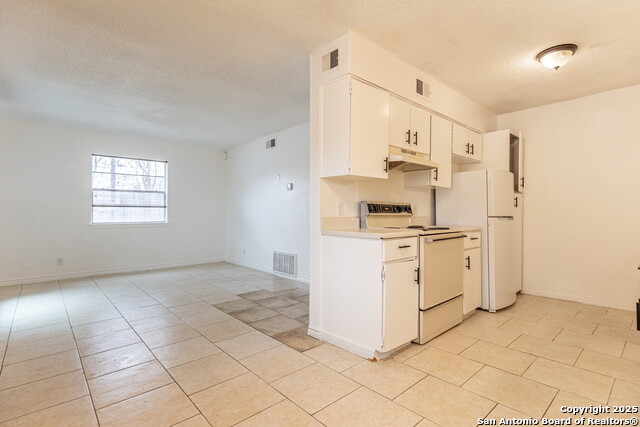 Image 12 of 28 For 1903 Anchor Dr  1