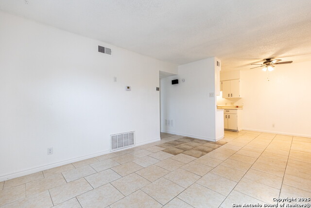 Image 9 of 28 For 1903 Anchor Dr  1