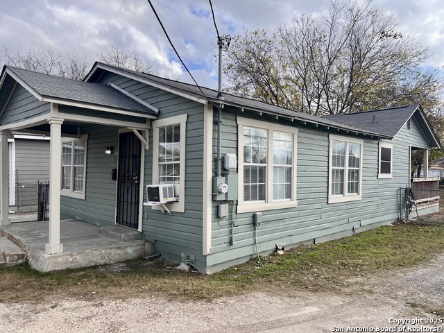 Image 2 of 31 For 4030 Salinas W