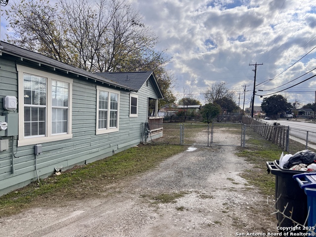 Image 20 of 31 For 4030 Salinas W