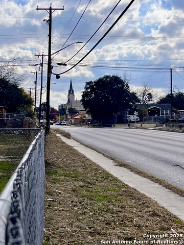 Image 30 of 31 For 4030 Salinas W