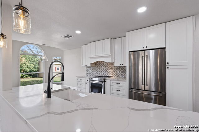 Listing photo id 8 for 1108 Turncreek Lane