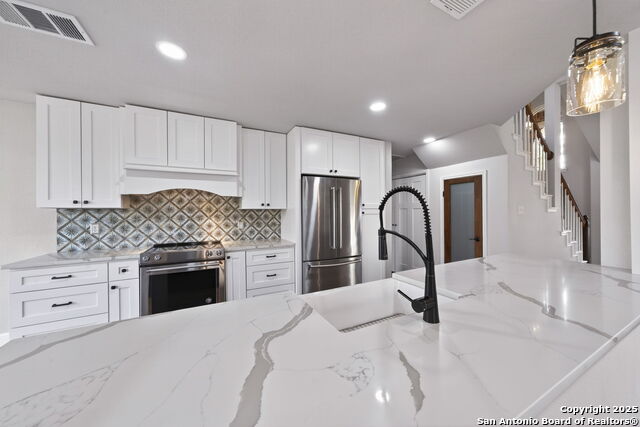 Listing photo id 9 for 1108 Turncreek Lane