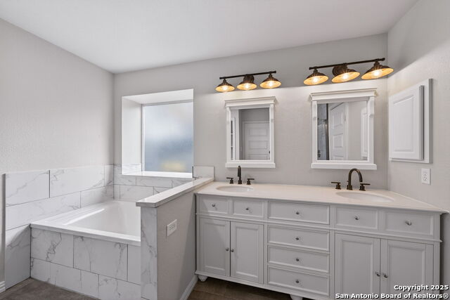 Listing photo id 19 for 1108 Turncreek Lane