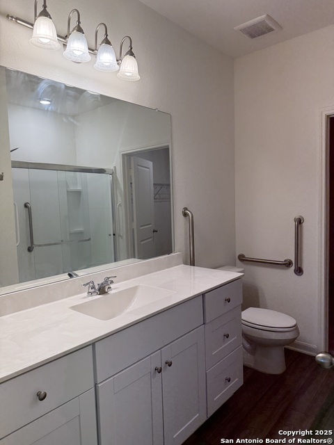 Image 10 of 12 For 4913 Jovian