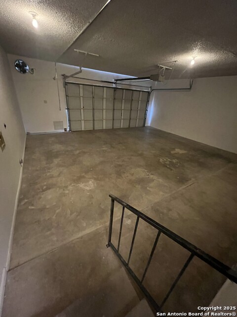 Image 4 of 17 For 516 Thelma  