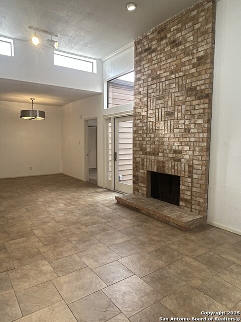 Image 5 of 17 For 516 Thelma  