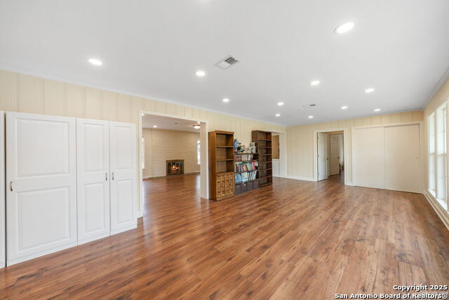 Listing photo id 6 for 132 Harriett